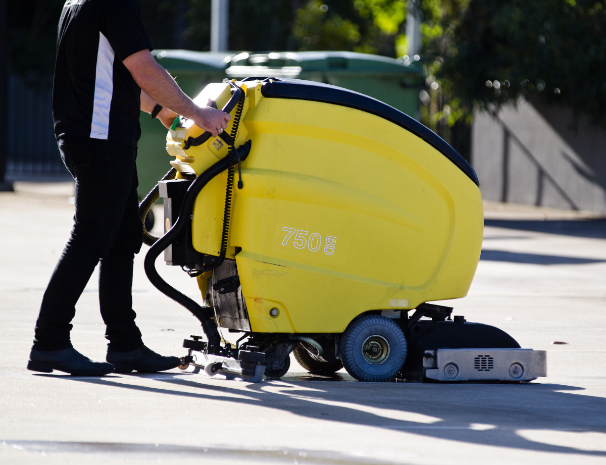 grounds-maintenance-and-cleaning